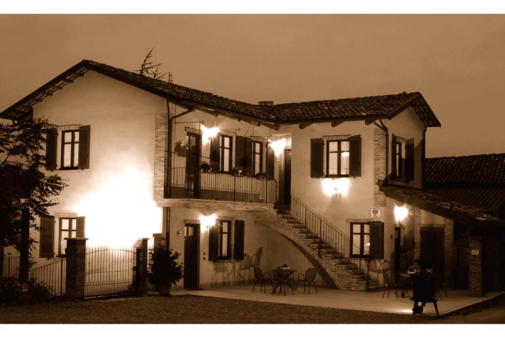 Agriturismo I Grappoli Serralunga d'Alba Εξωτερικό φωτογραφία