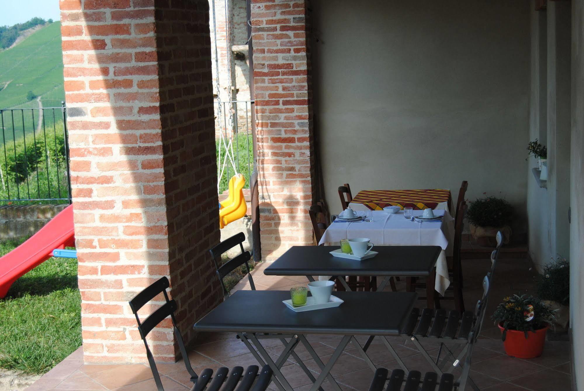 Agriturismo I Grappoli Serralunga d'Alba Εξωτερικό φωτογραφία